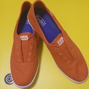 NIB Keds Rust Red Canvas Slip-On Sneakers